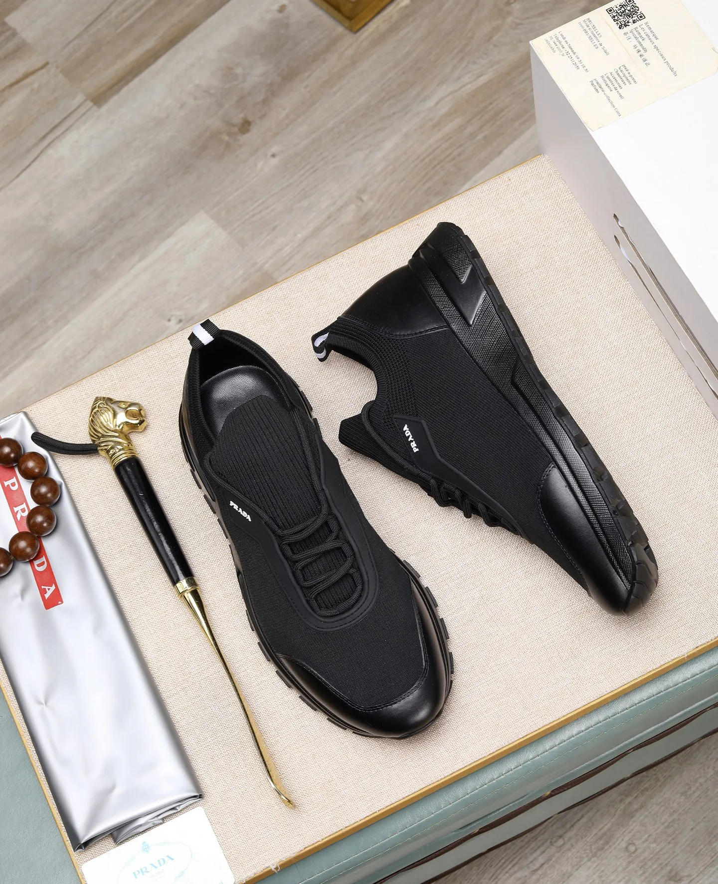 Men's clothing and shoes 💰500 👑👑The latest model of high-quality PRADA men's shoes on the Hong Kong purchasing agency official website has been launched in 1:1 copy, synchronized with Hong Kong counters, and on the same catwalk; all made of breathable fly weave ➕Imported breathable fabrics with cowhide lining, 🍡🍡The original 1:1 non-slip and wear-resistant; comfortable on the feet, attractive style, fine workmanship, and simple and neat shoe trees, showing the courage and toughness of men, 👍 Code number 38 to 45